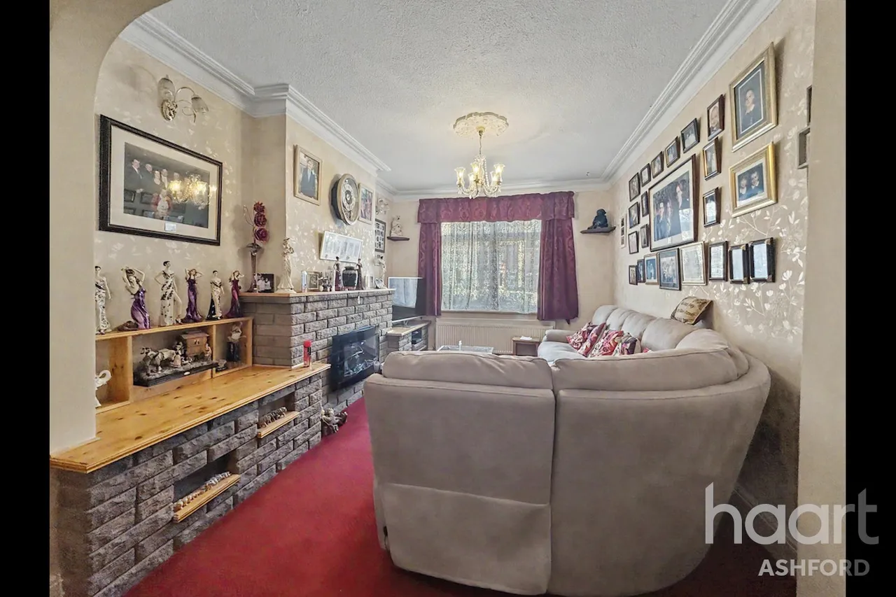 Canterbury Road, CT19, photo 9