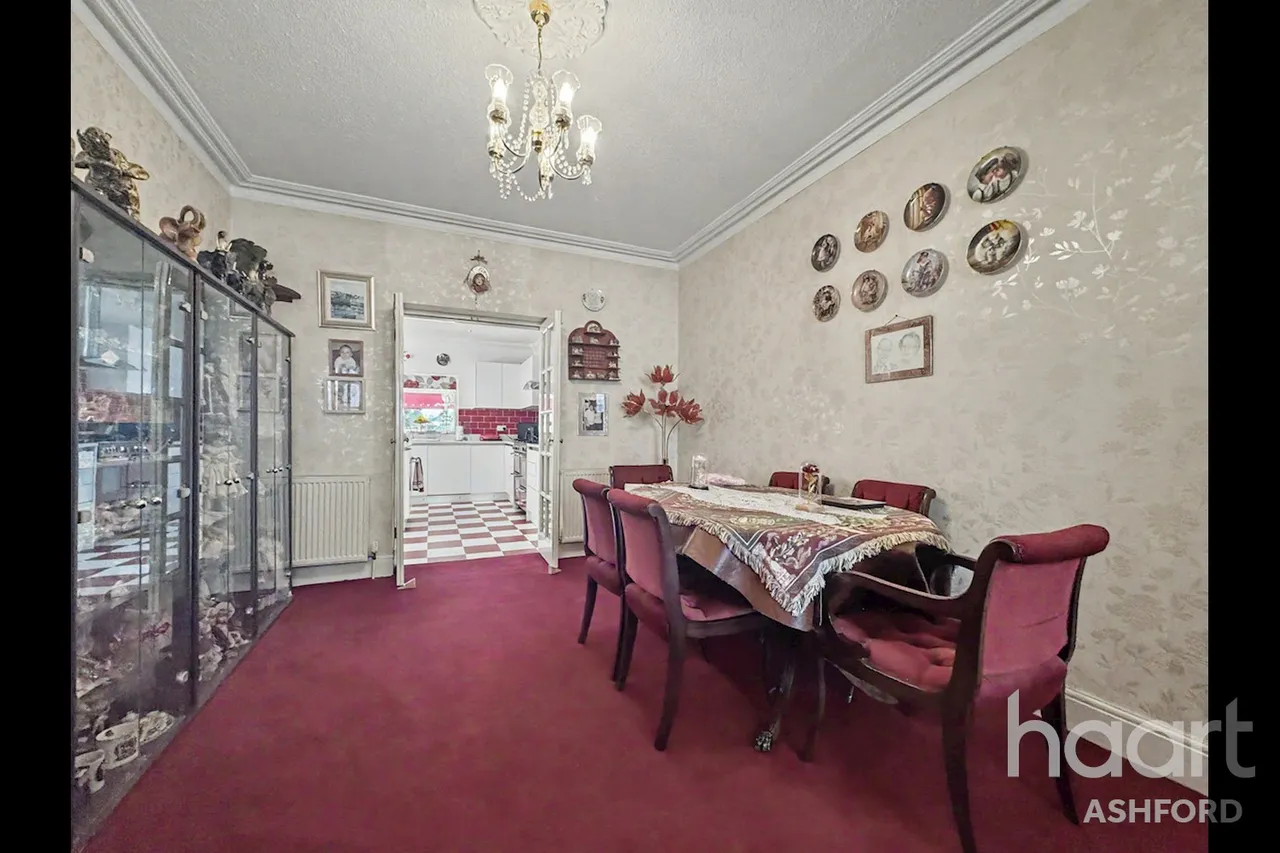 Canterbury Road, CT19, photo 10