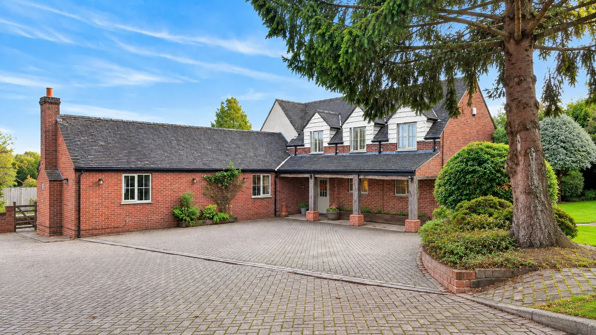 3 bed house for sale, Intakes Lane, Turnditch, DE56