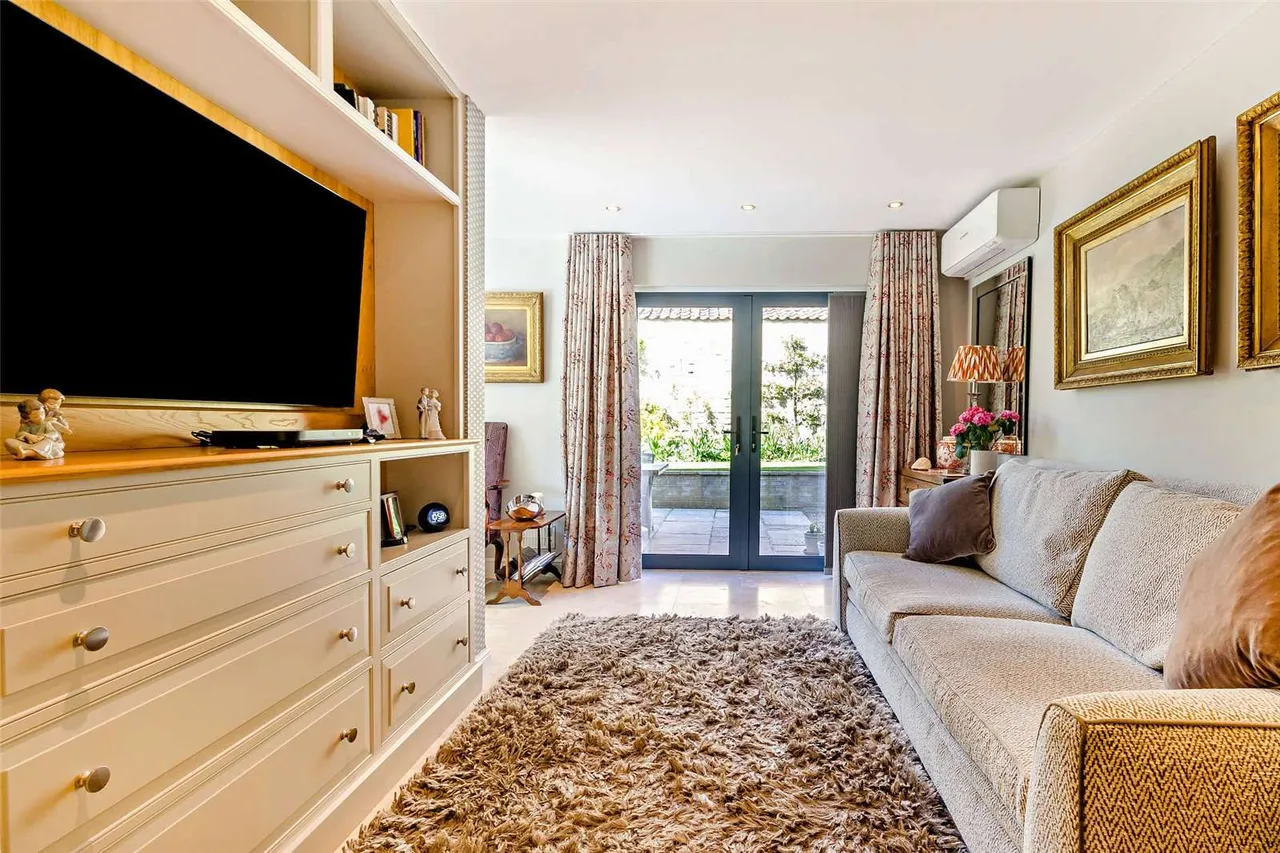 Cottesford Place, James Street, Lincoln, Lincolnshire, LN2 1QF, photo 5