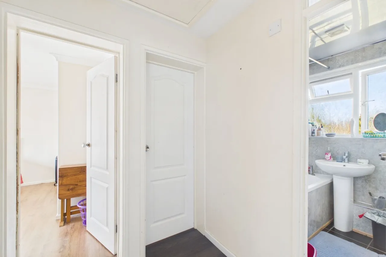 Rockleigh Court, Linslade, LU7, photo 7