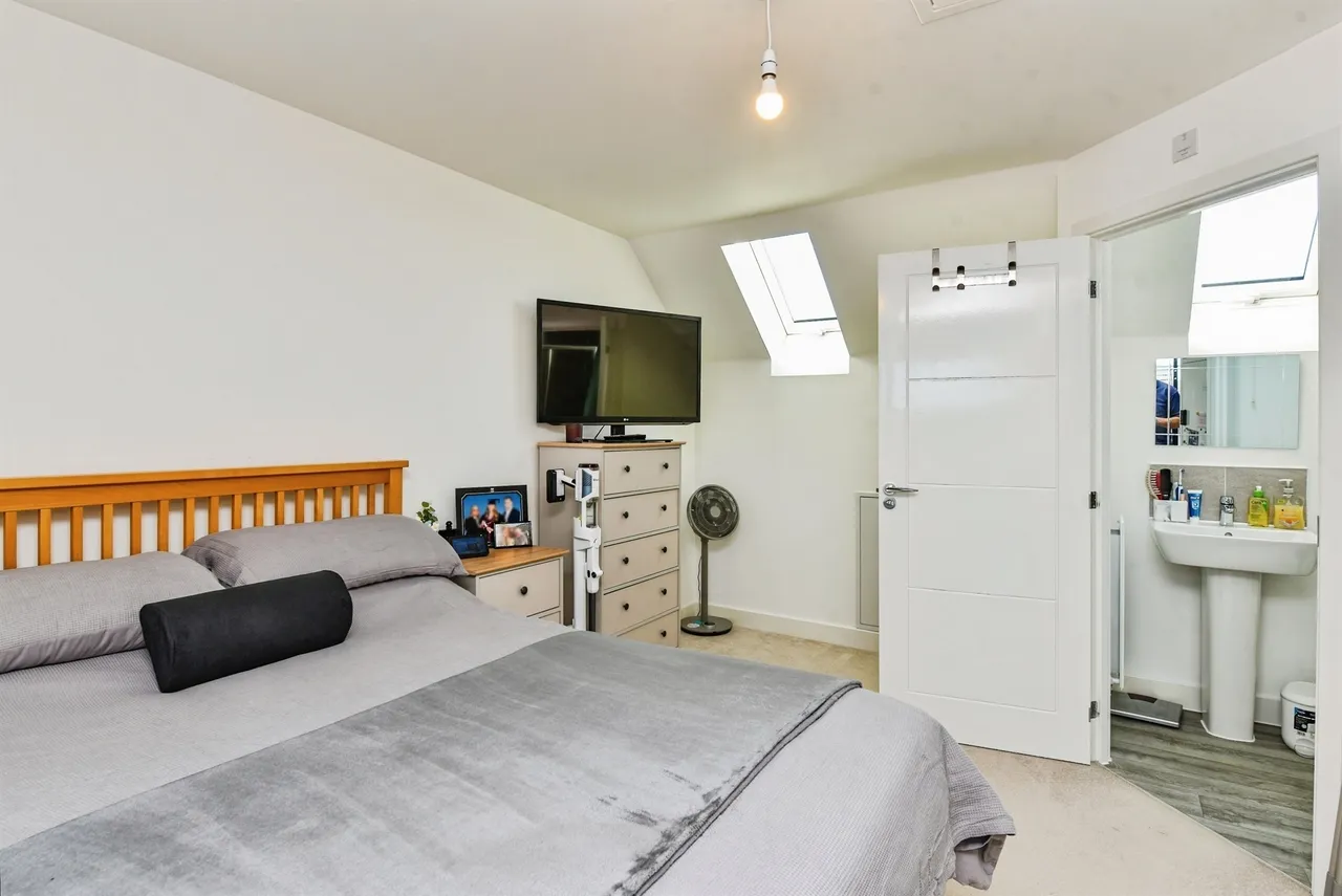 Flint Crescent, Westbury, BA13, photo 10
