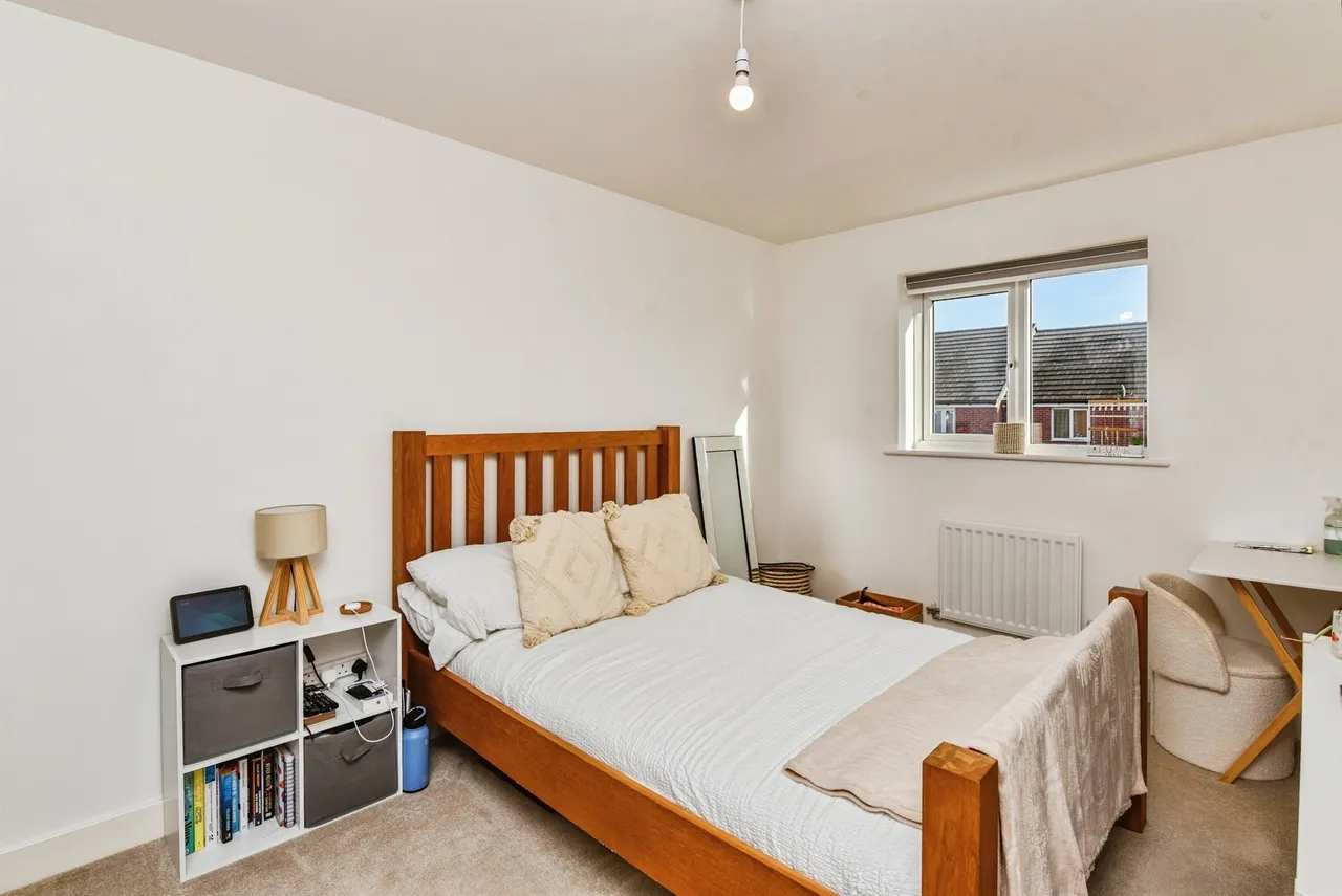 Flint Crescent, Westbury, BA13, photo 12