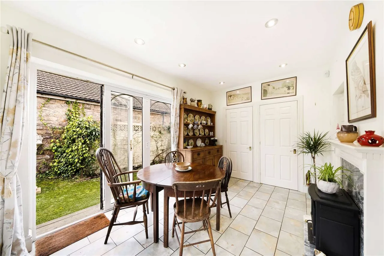 The Beach, Clevedon, North Somerset, BS21 7QU, photo 6