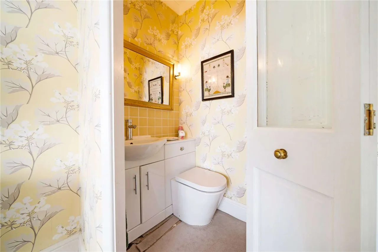 The Beach, Clevedon, North Somerset, BS21 7QU, photo 11