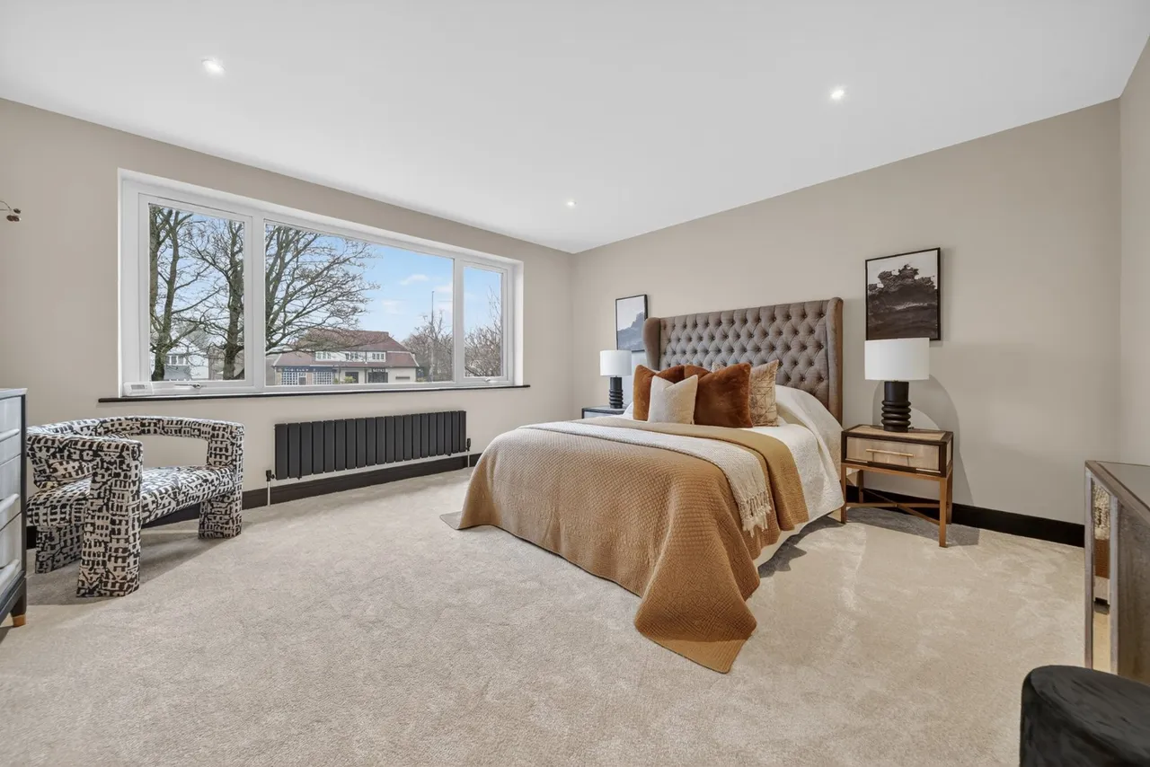 Otley Road, Adel, LS16, photo 24