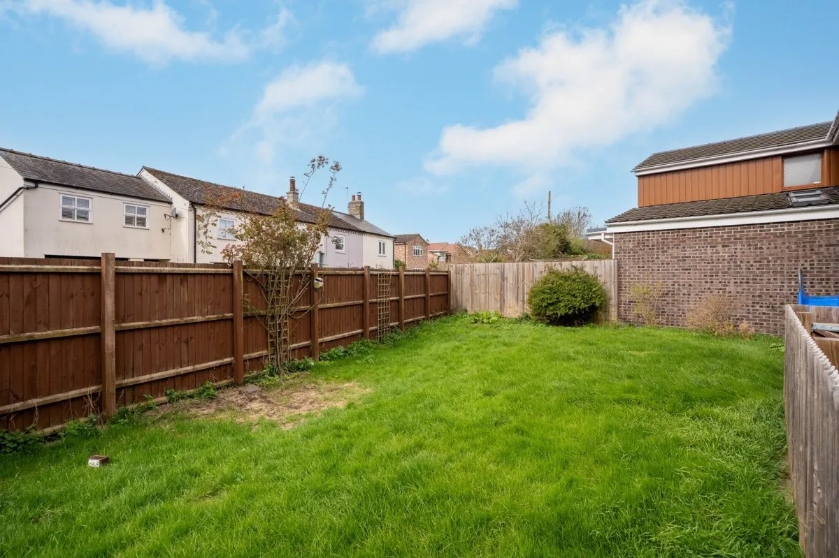Priory Avenue, Swavesey, CB24, photo 11