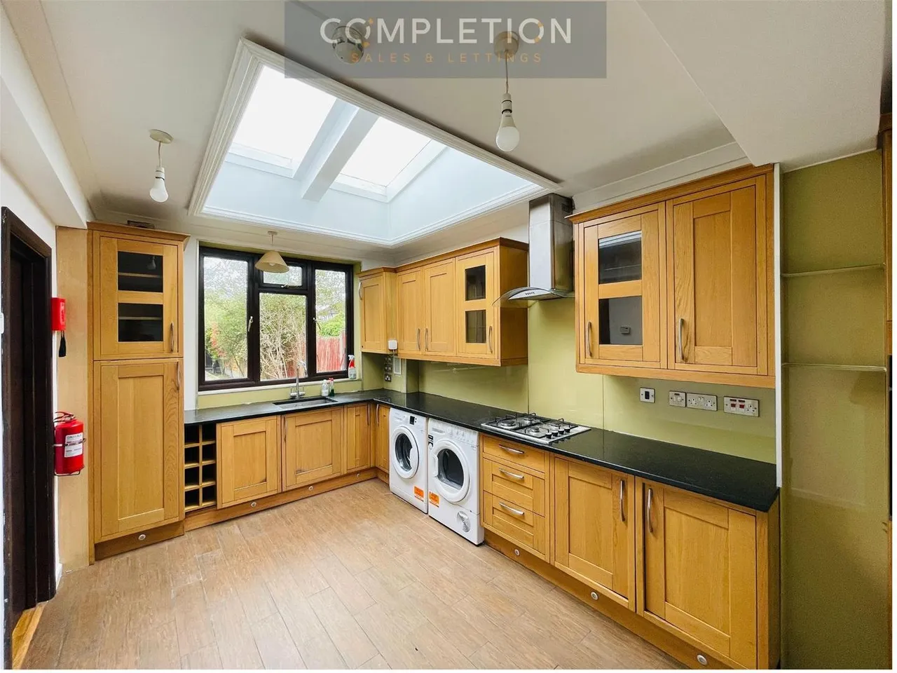 Dunspring Lane, Ilford, IG5, photo 4