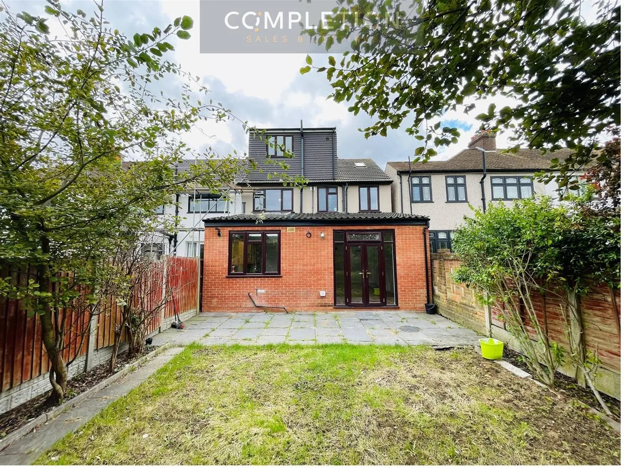 Dunspring Lane, Ilford, IG5, photo 17