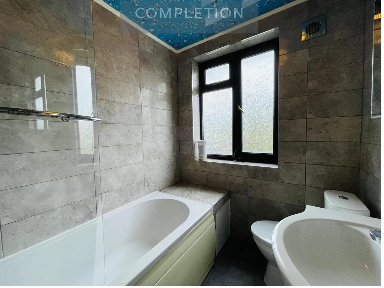 Dunspring Lane, Ilford, IG5, photo 12