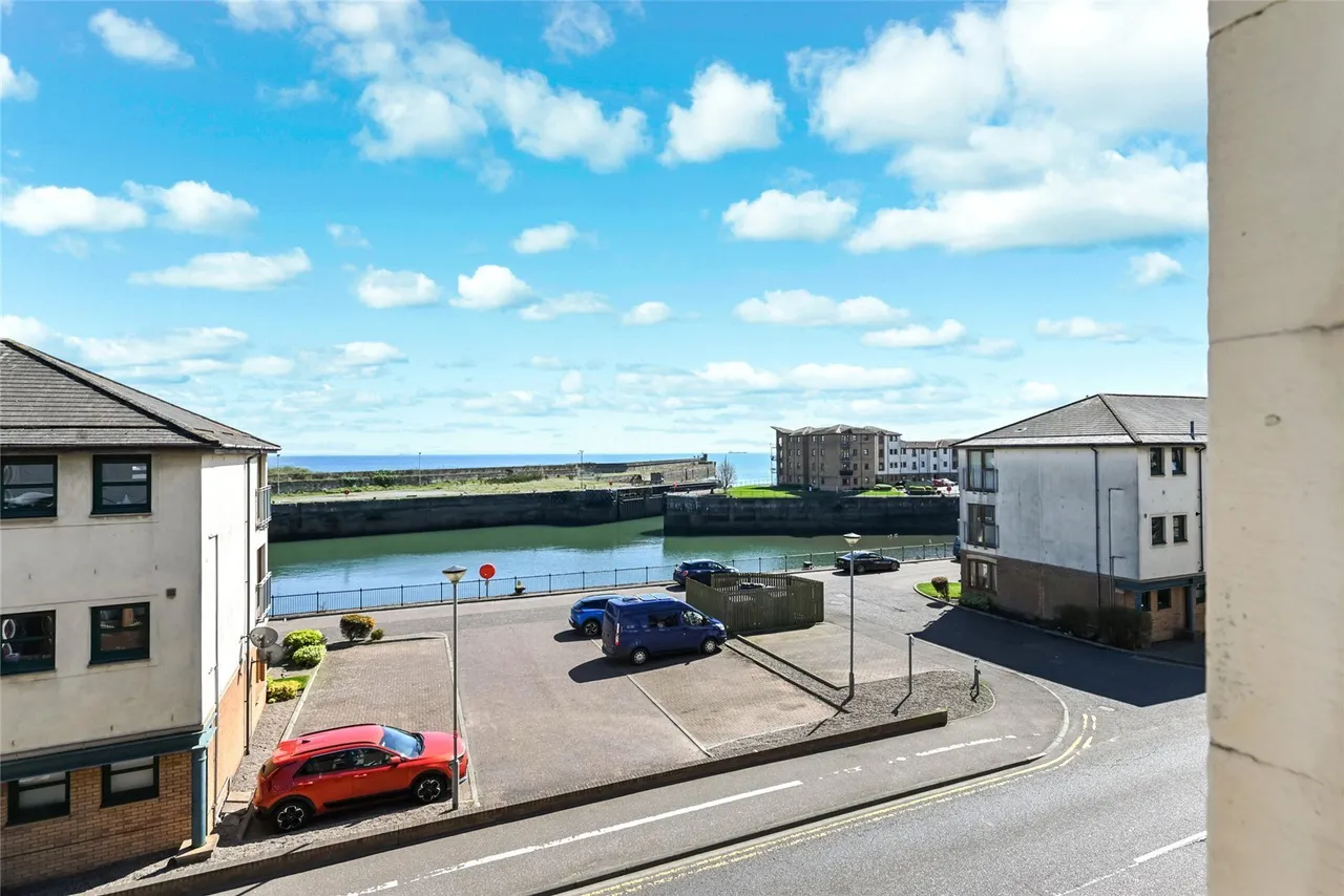 High Street, Kirkcaldy, Fife, KY1, photo 16