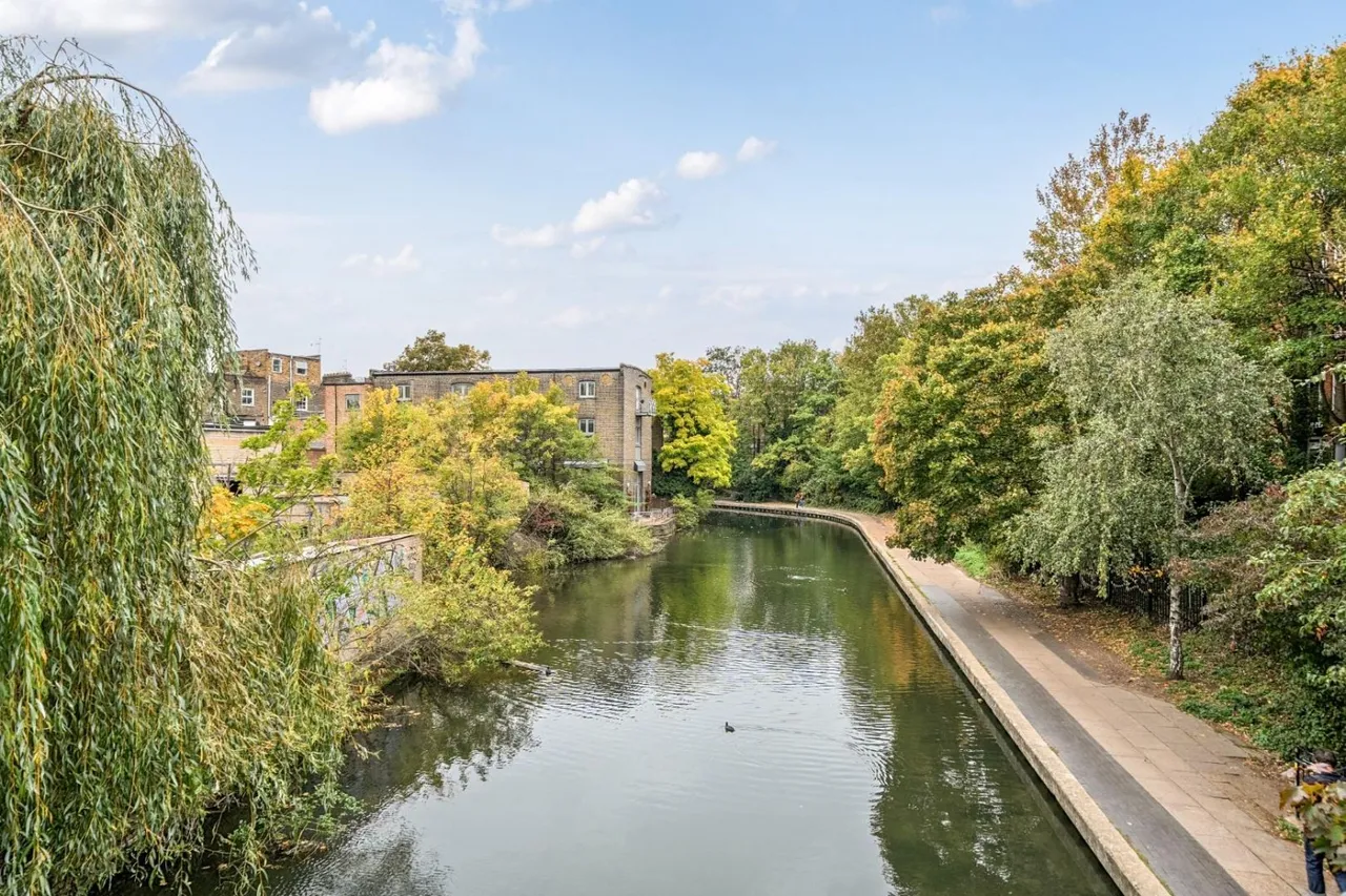 Reachview Close, London, NW1, photo 7