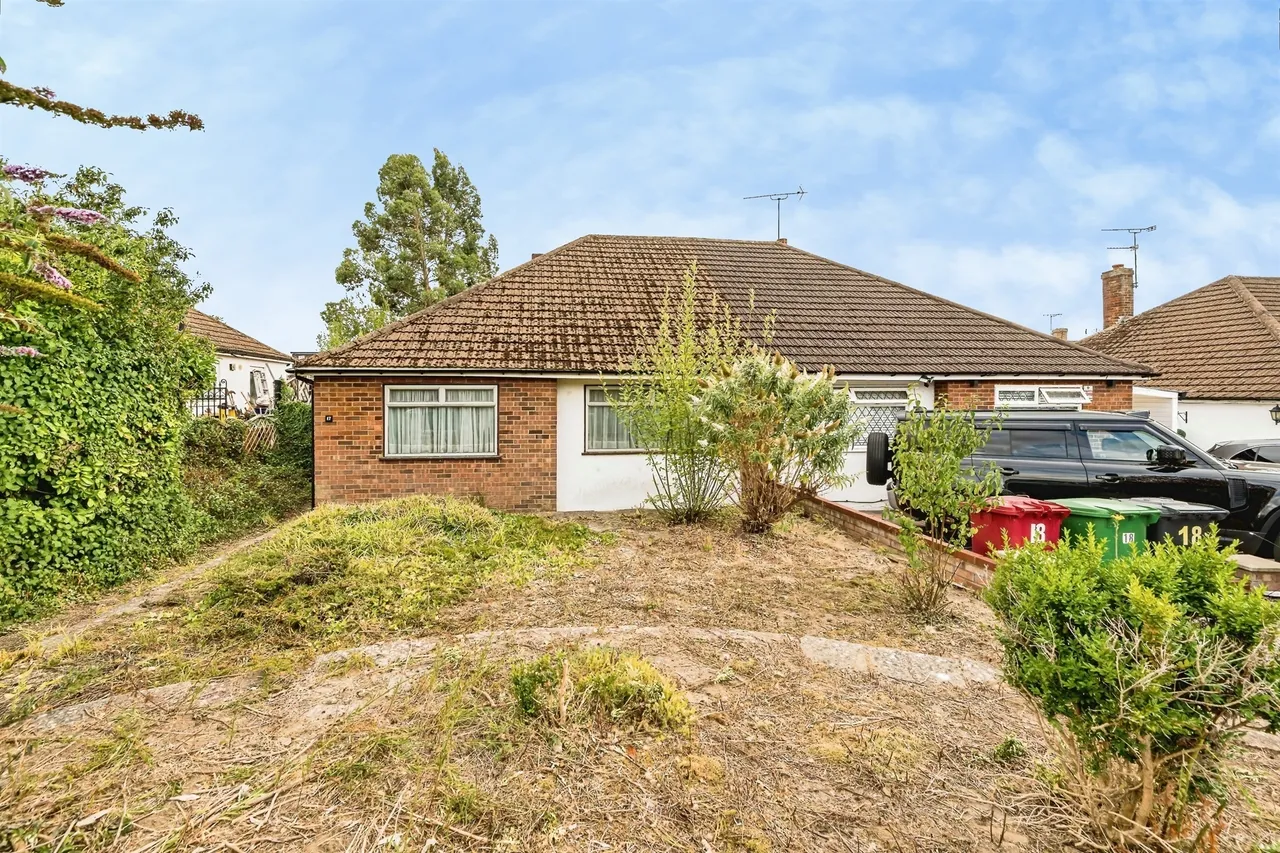 2 bed house for sale — Clare Road, Taplow, Maidenhead