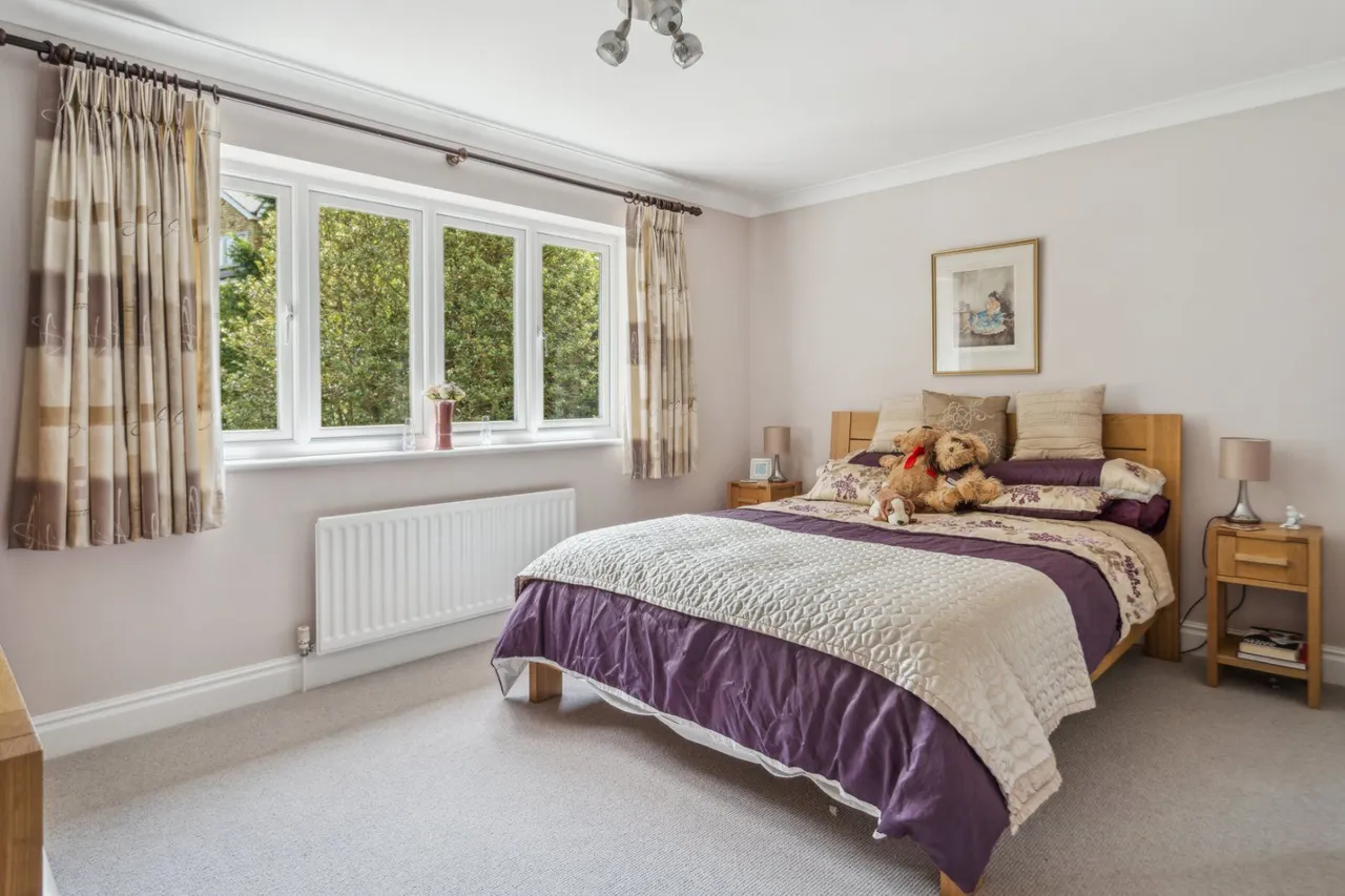 Lincoln Road, Chalfont Heights, Gerrards Cross, Buckinghamshire, SL9 9TQ, photo 11