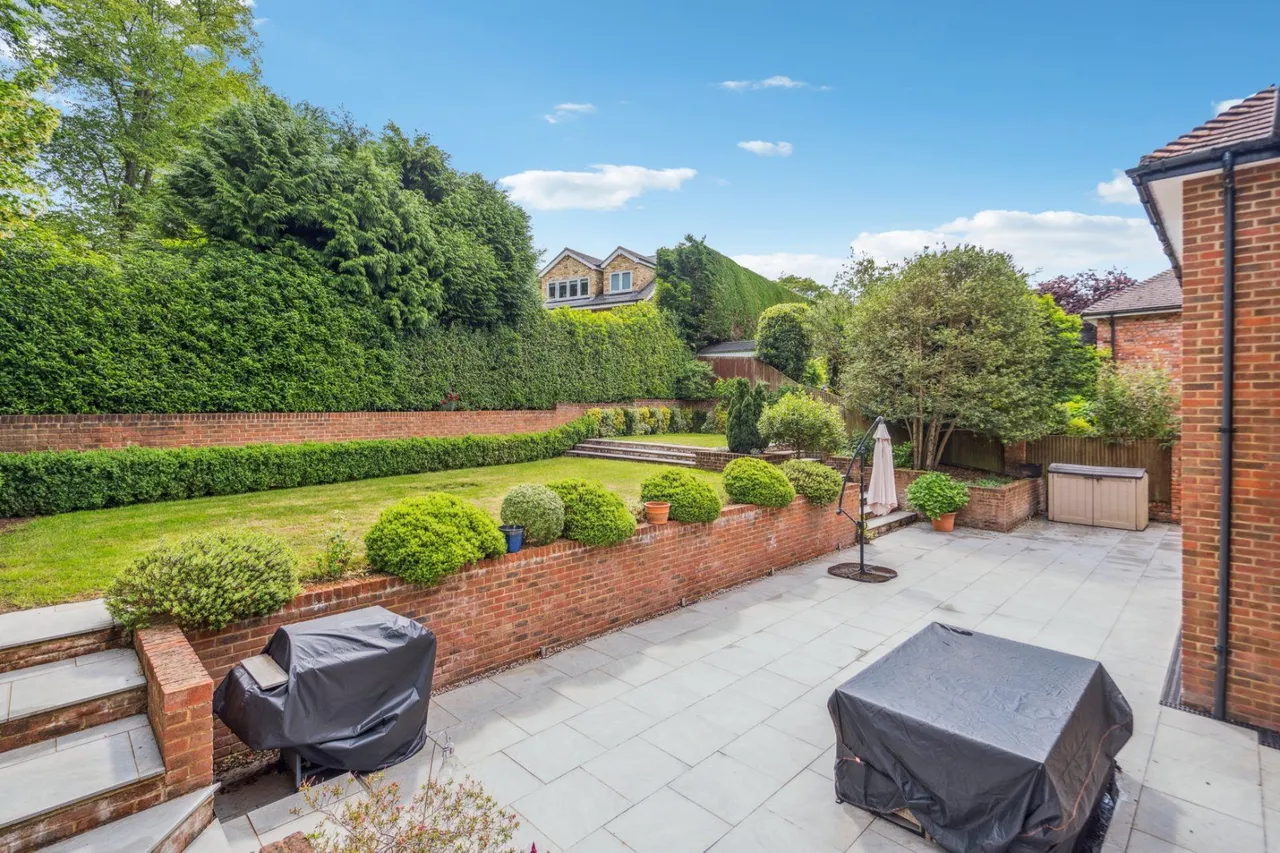 Lincoln Road, Chalfont Heights, Gerrards Cross, Buckinghamshire, SL9 9TQ, photo 8