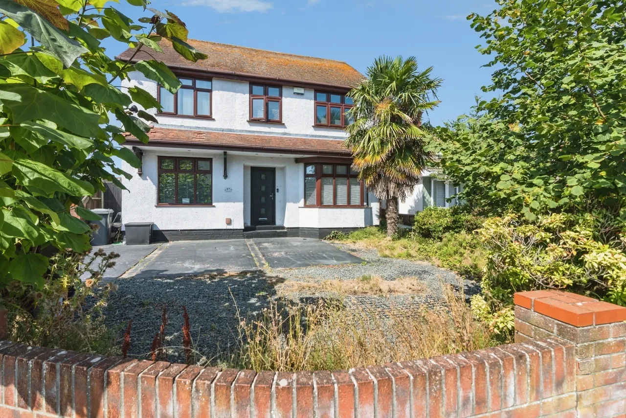 3 bed house for sale — Chestnut Avenue, Lowestoft, Suffolk, NR32