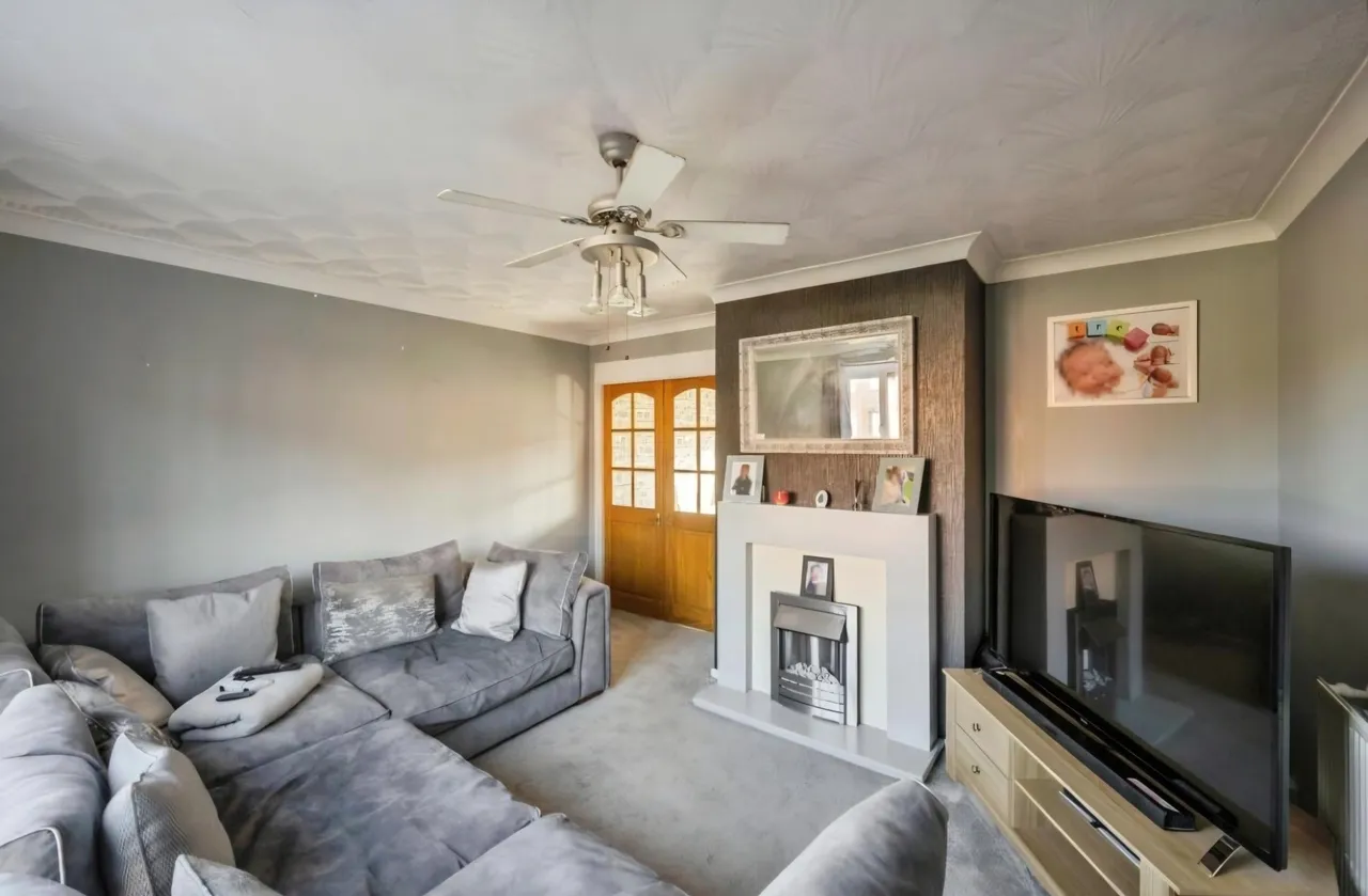 Canterbury Road, Wheatley, DN2, photo 2