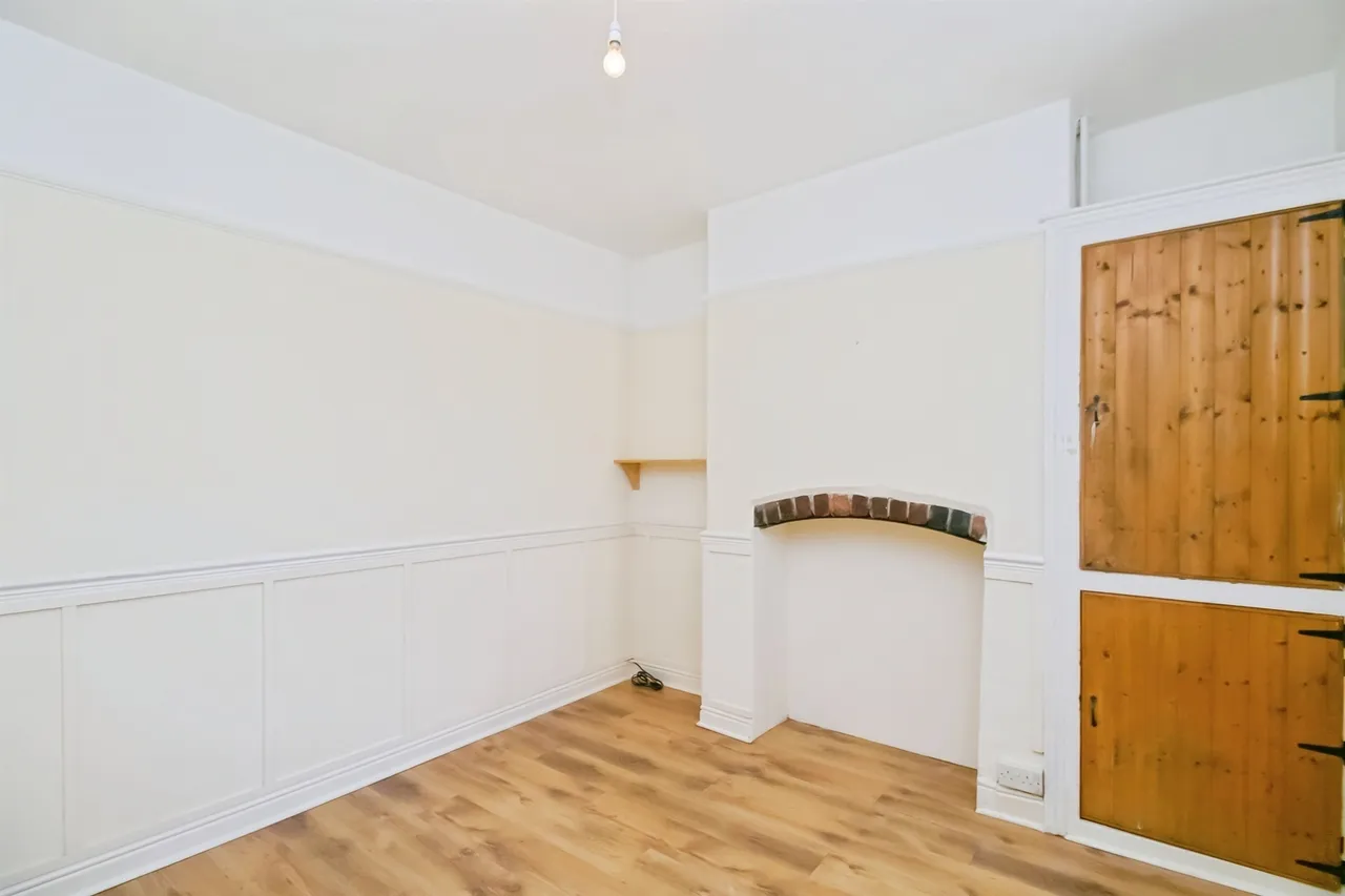 Phyllis Street, Barry, CF62, photo 6