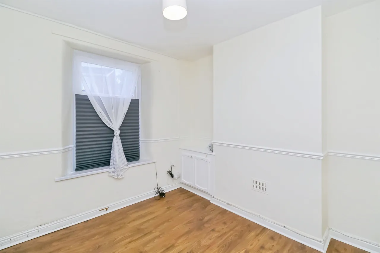 Phyllis Street, Barry, CF62, photo 2