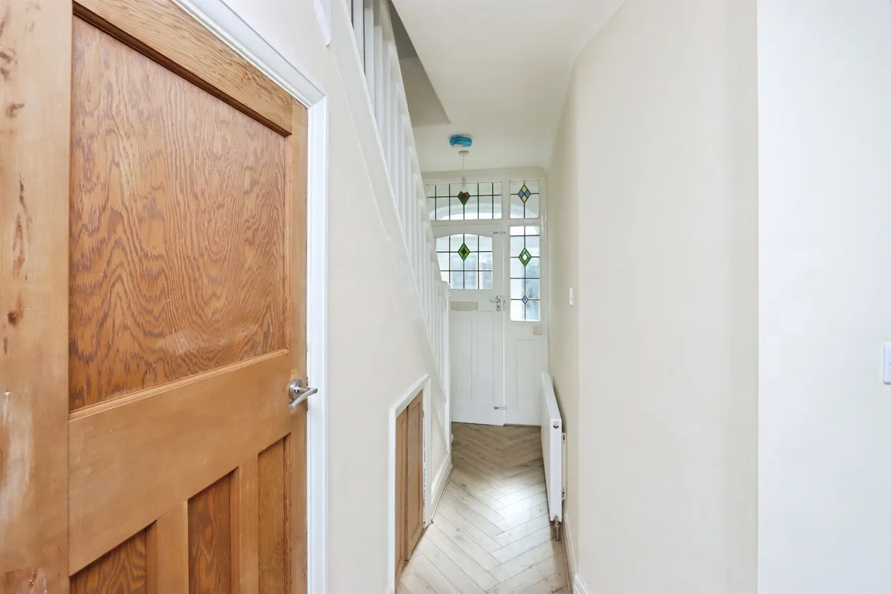 Boston Castle Grove, Moorgate, Rotherham, photo 5