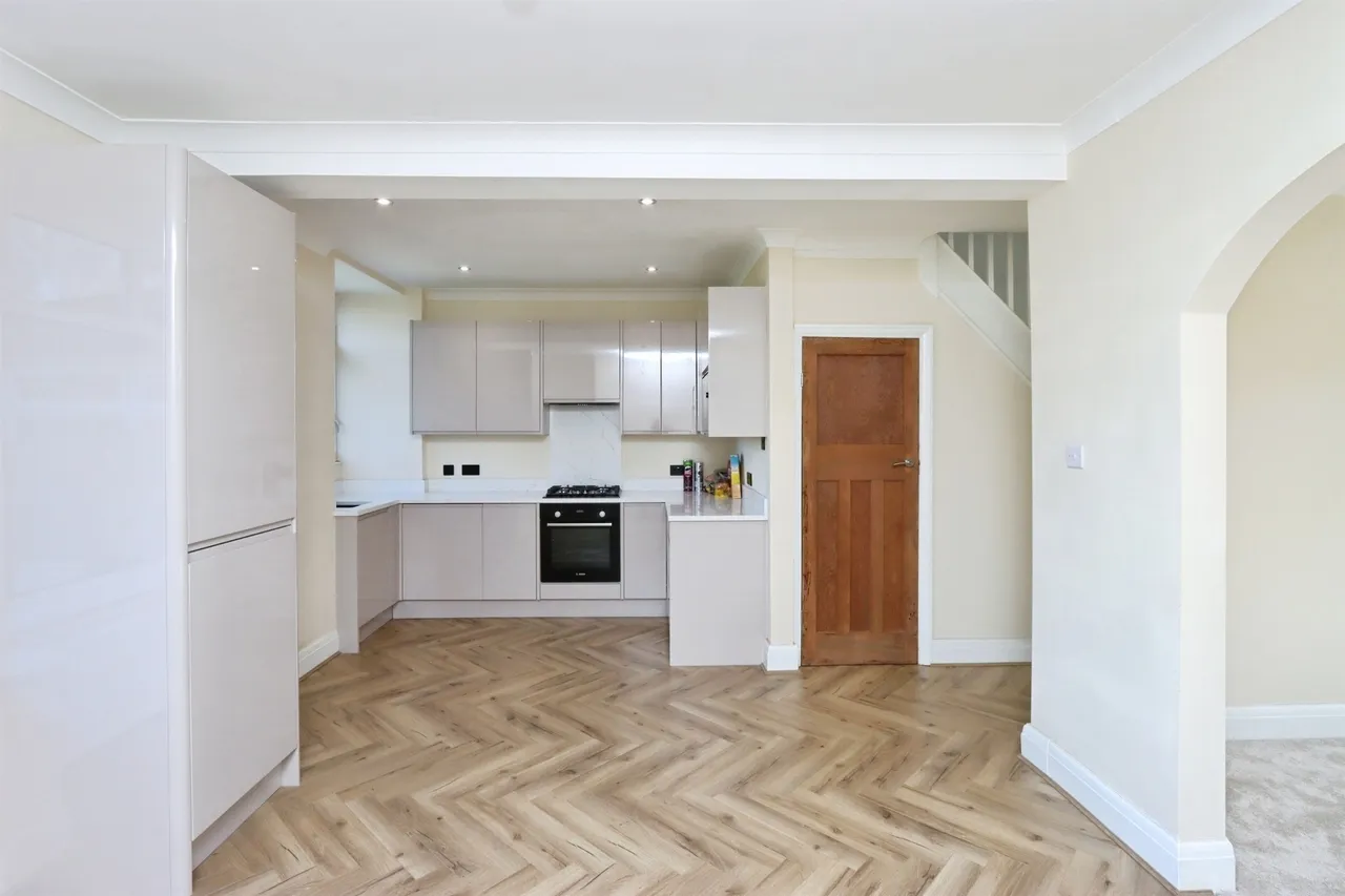Boston Castle Grove, Moorgate, Rotherham, photo 9