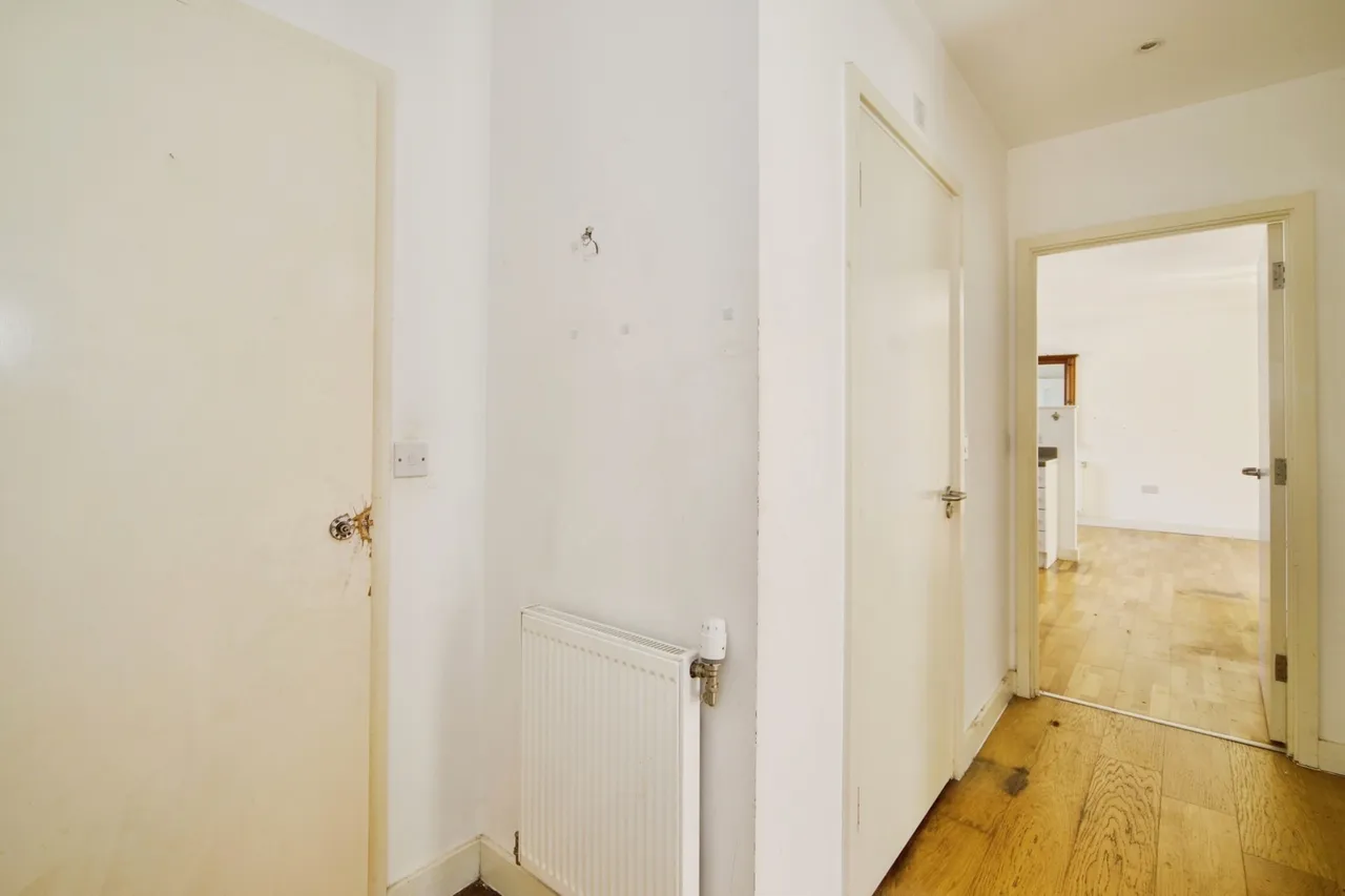 Goodwin Way, Romford, RM3, photo 16