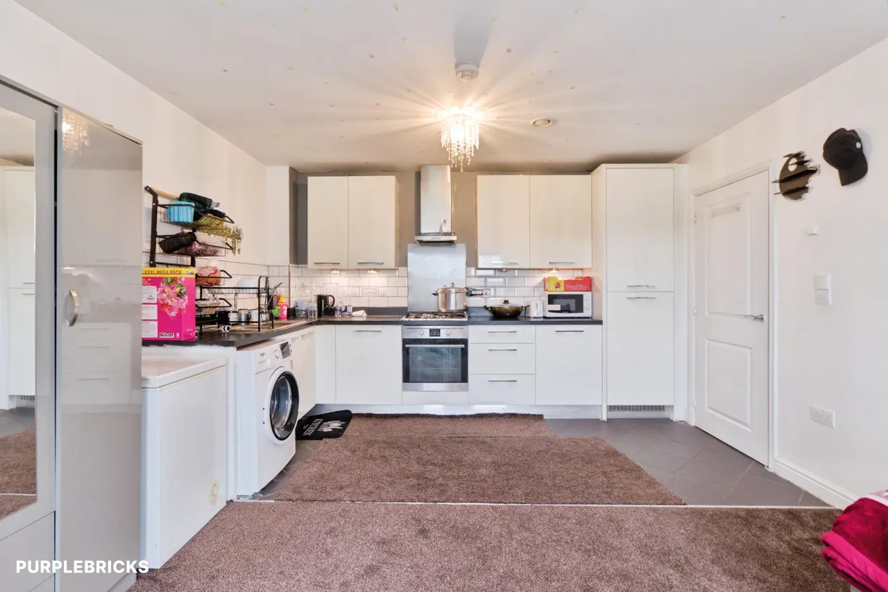 2 bed flat for sale, Rainbow Road, Erith, DA8