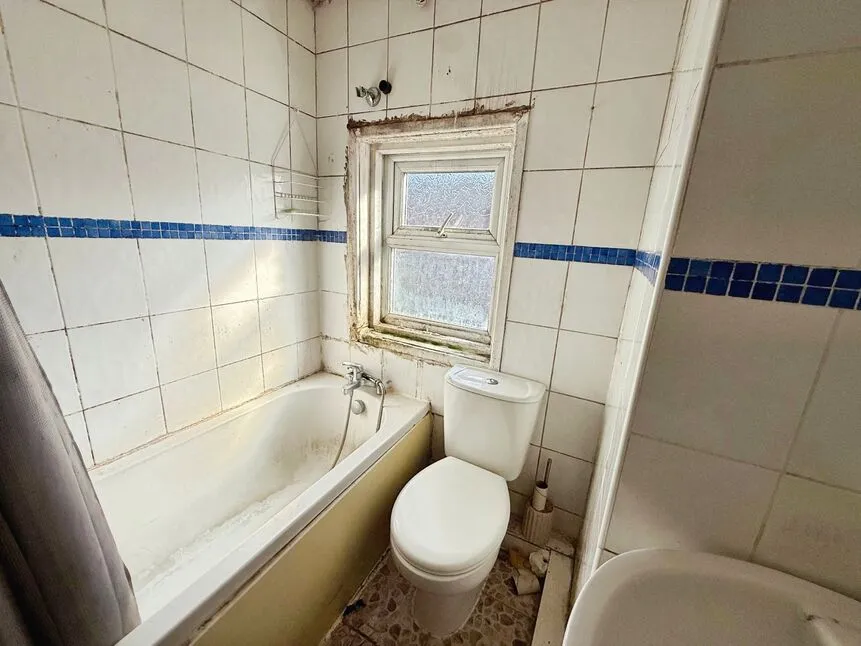 Parkfield Avenue, Manchester, Greater Manchester, M14, photo 9