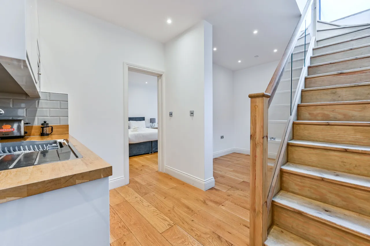 5 Slindon Court, Stoke Newington High Street, London, photo 8