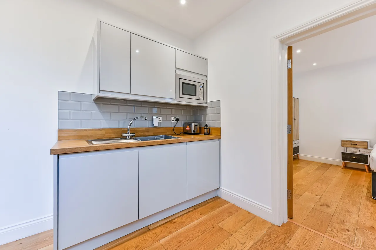 5 Slindon Court, Stoke Newington High Street, London, photo 7