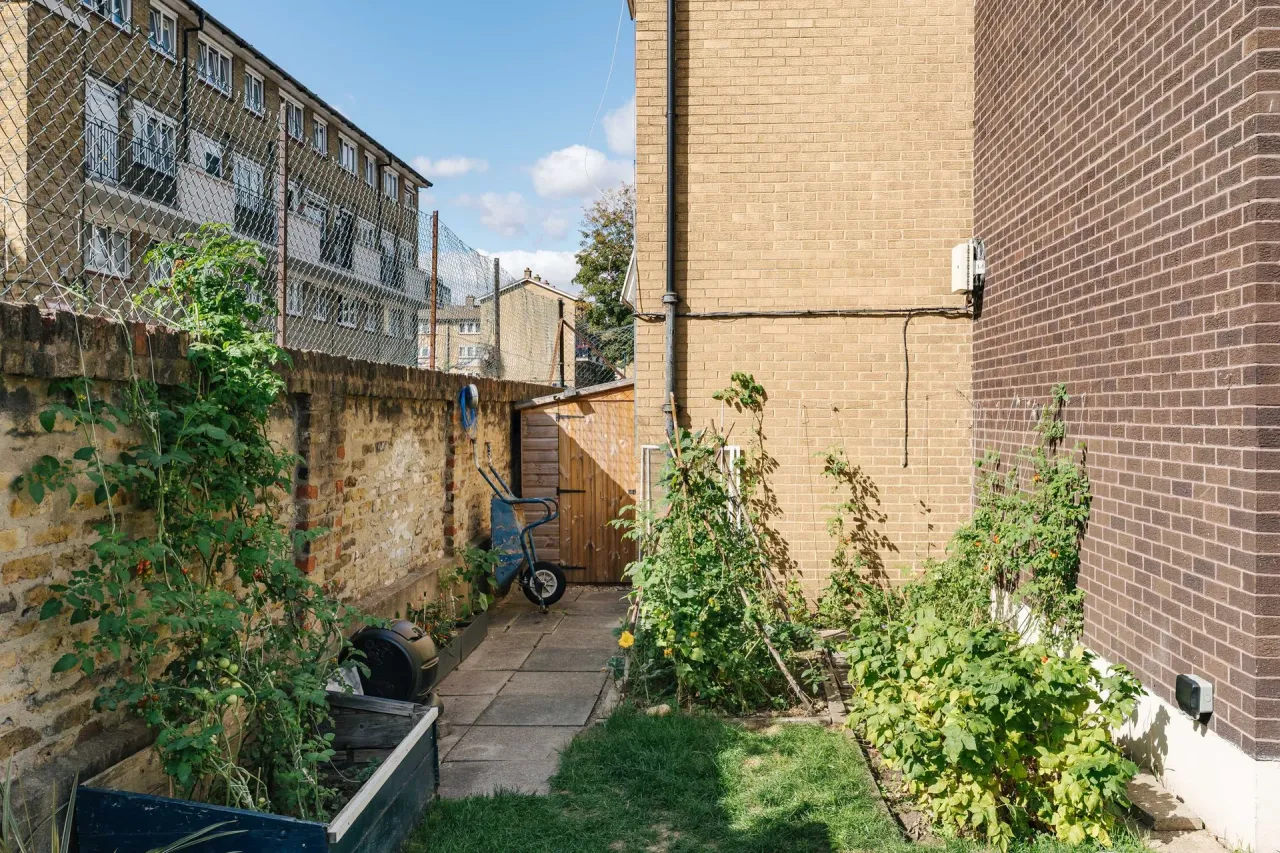 Whitton Walk, Bow, E3, photo 5