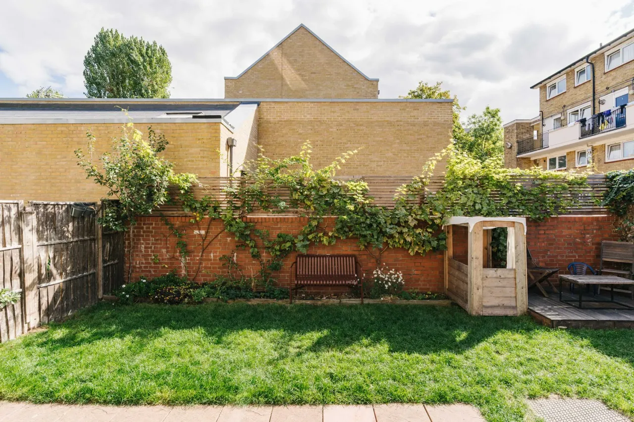Whitton Walk, Bow, E3, photo 4