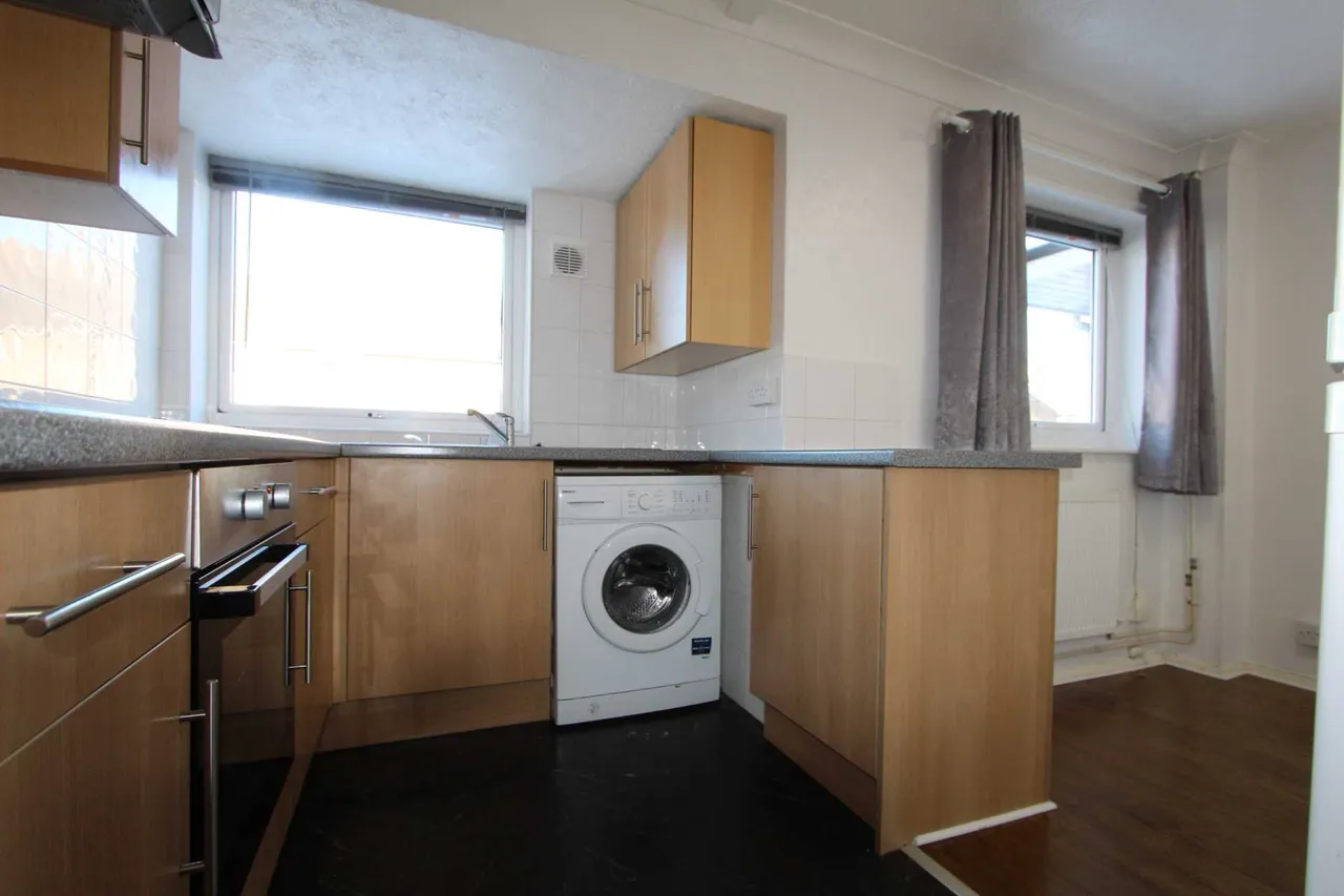 Cross Green, Basildon, SS16 5QW, photo 2