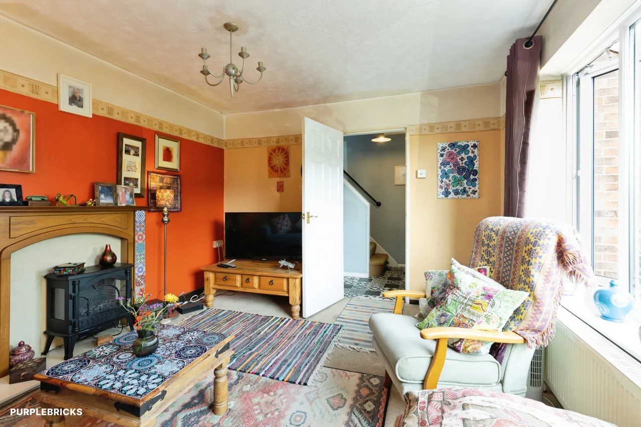 Two Hedges Road, Cheltenham, GL52, photo 4
