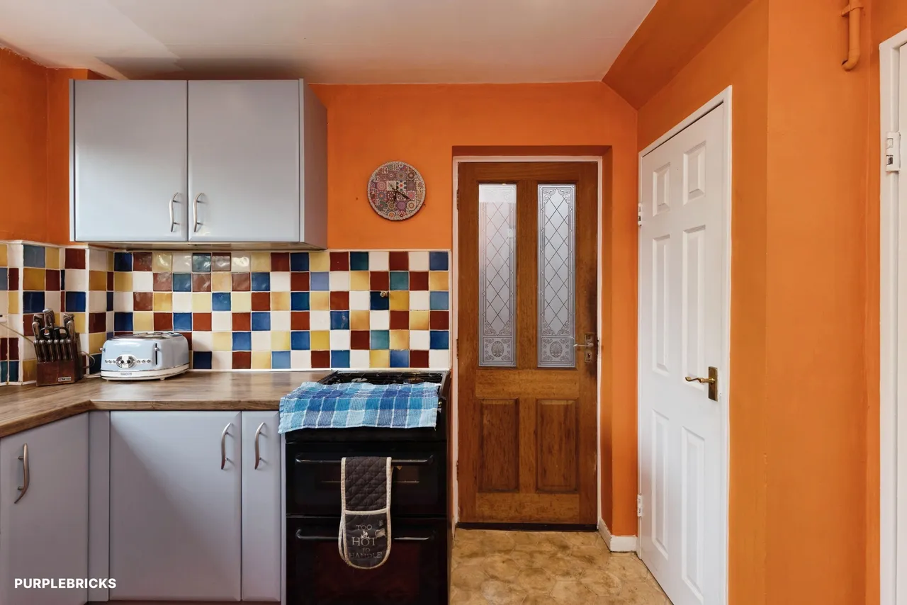 Two Hedges Road, Cheltenham, GL52, photo 7