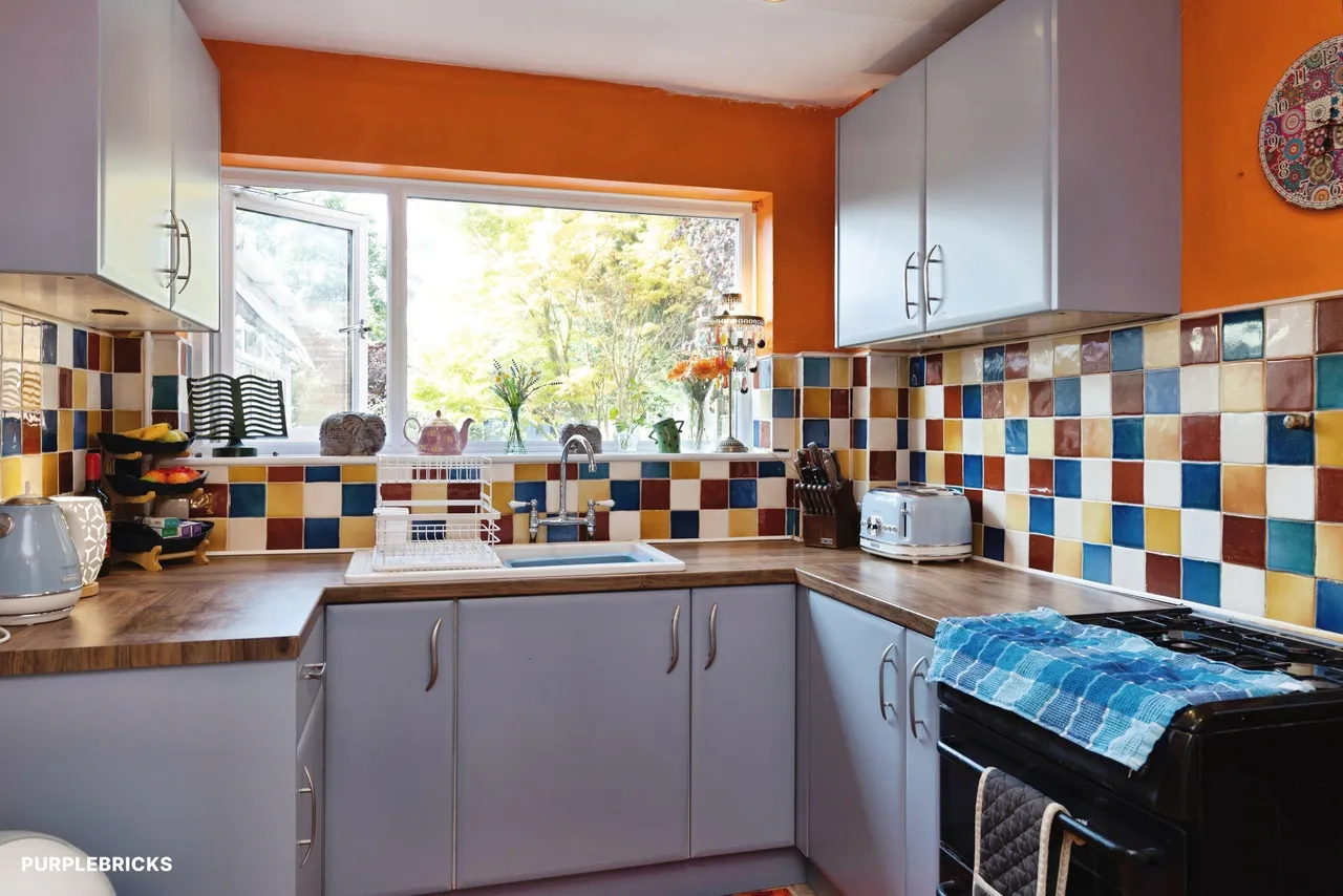 Two Hedges Road, Cheltenham, GL52, photo 5