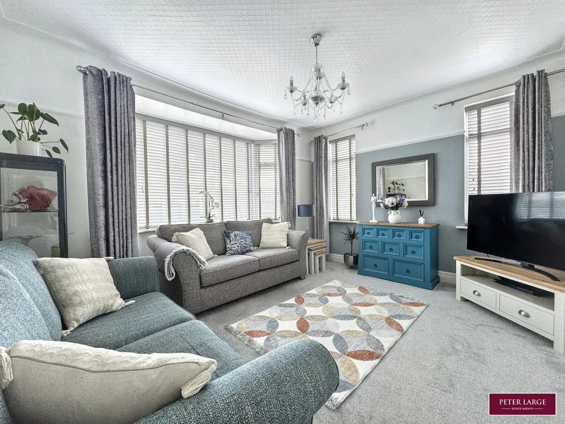 St. Annes Avenue, Prestatyn, Denbighshire, LL19 8BL, photo 2
