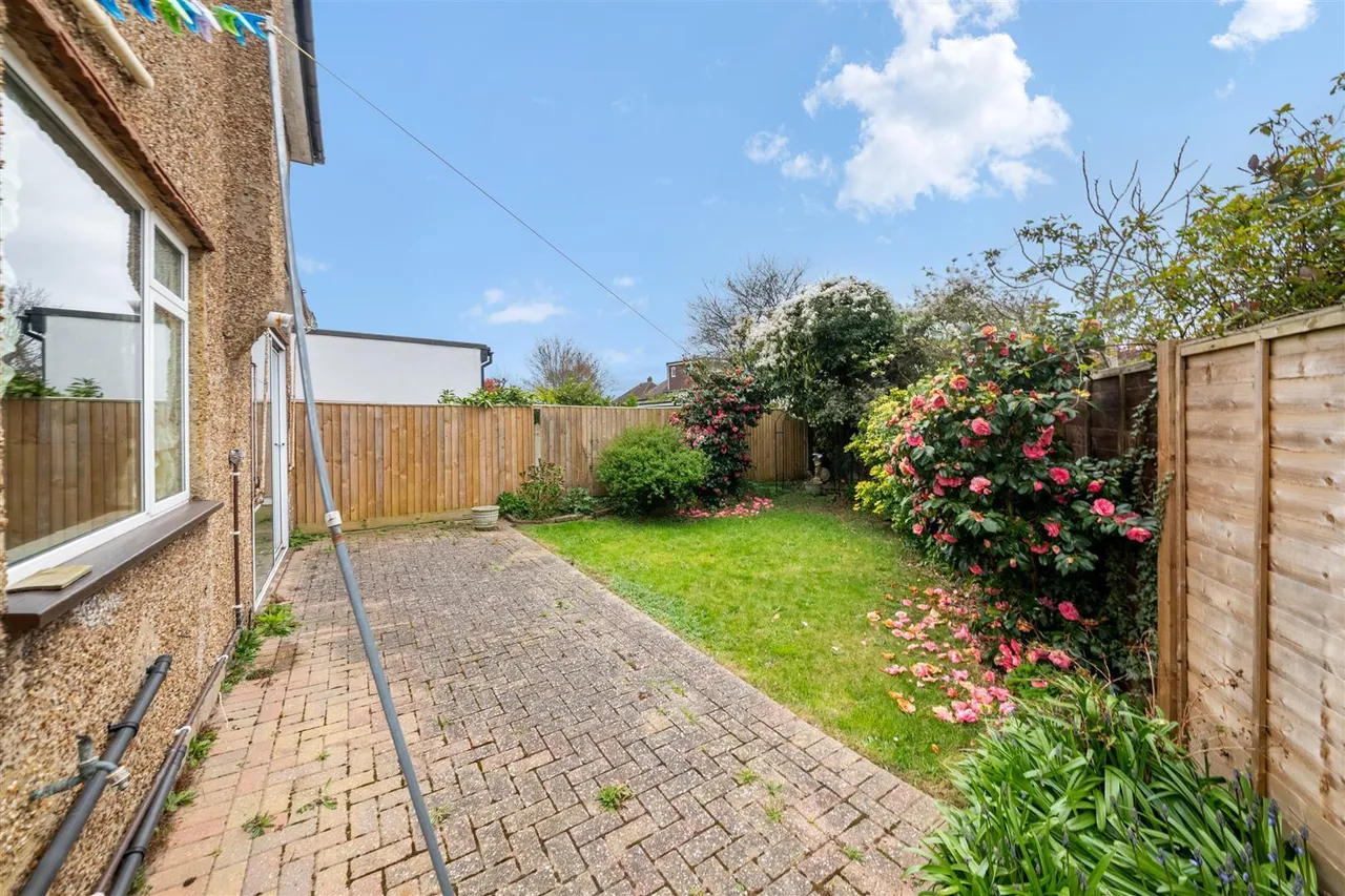 Ryecroft Avenue, Twickenham, photo 11