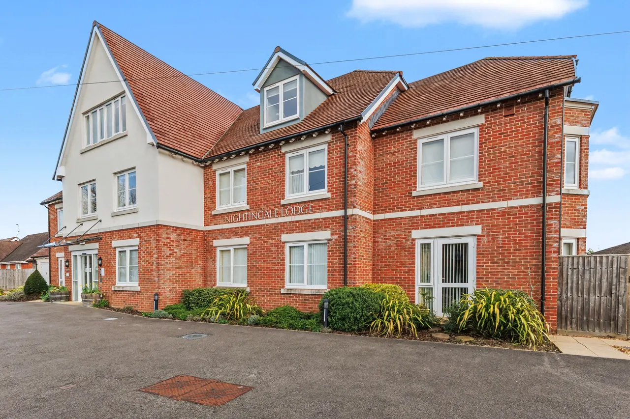 1 bed flat for sale — Defford Road, Nightingale Lodge Defford Road, WR10