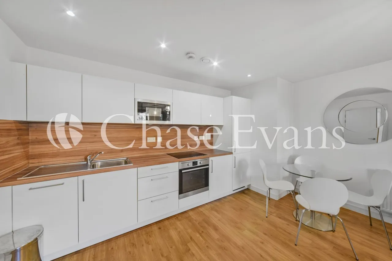 Booth Road, Silvertown, E16, photo 4
