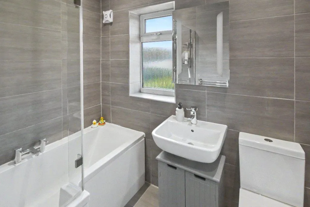 Lenhurst Avenue, Leeds, LS12, photo 10
