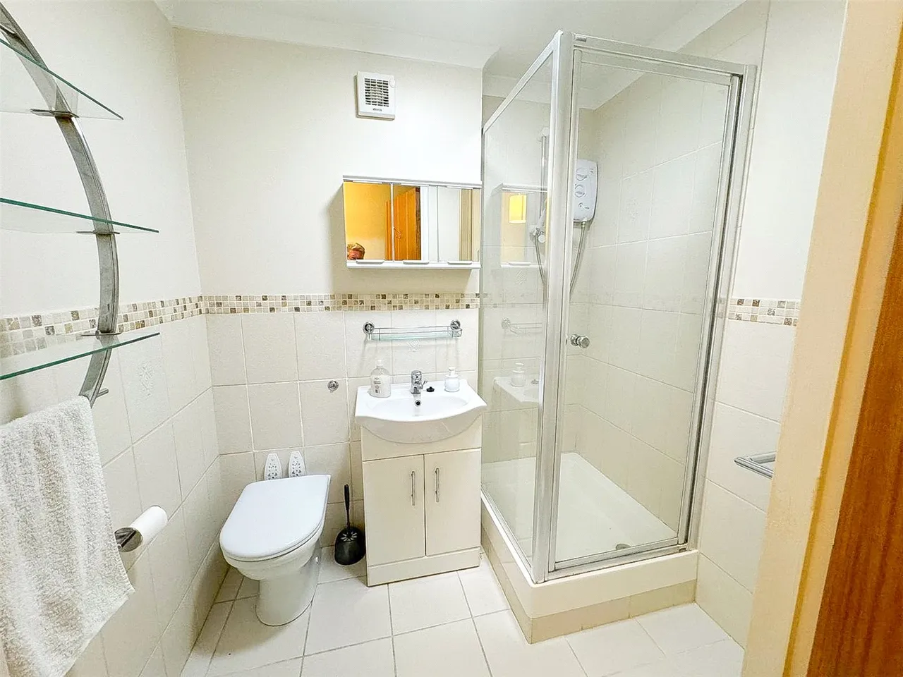 Imperial Avenue, Westcliff-on-Sea, Essex, SS0, photo 3