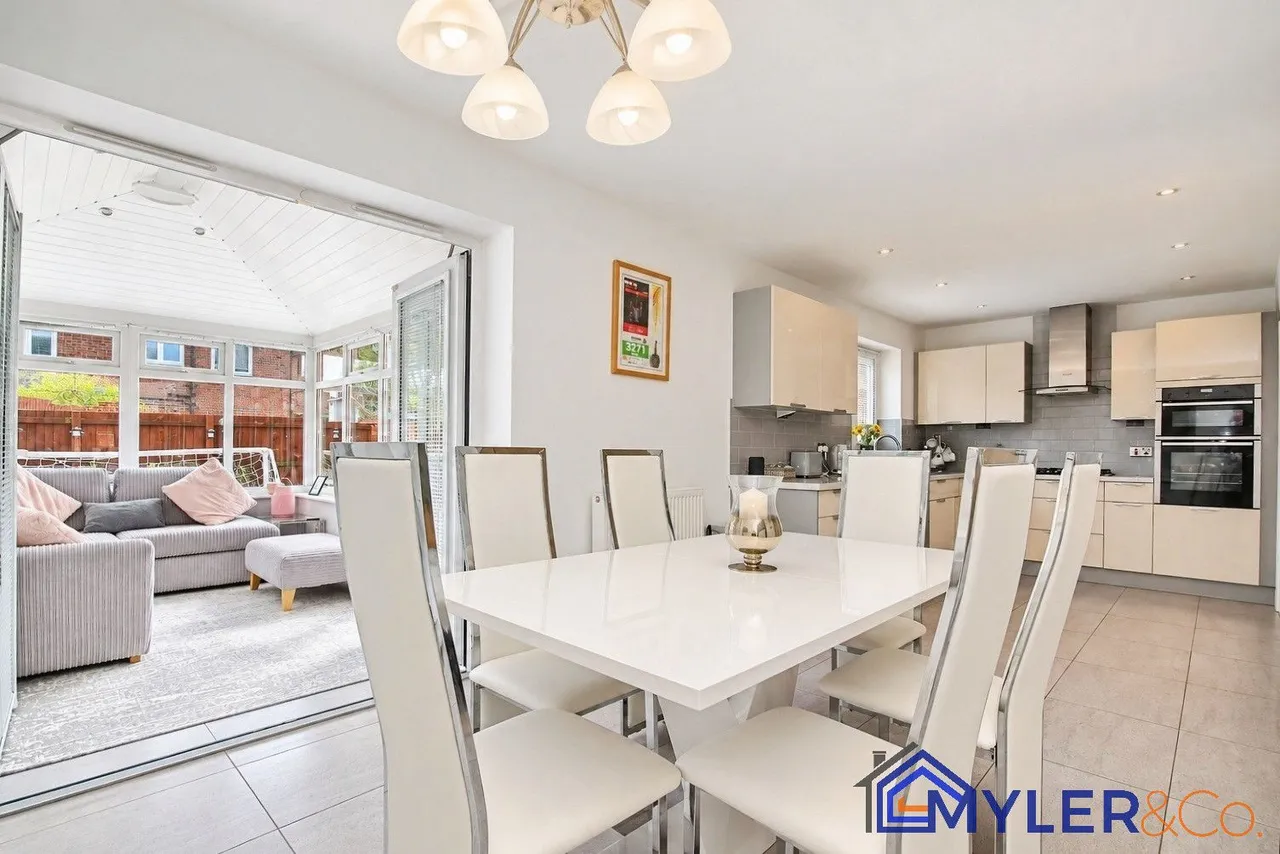 Black Horse Lane, Widnes, photo 7