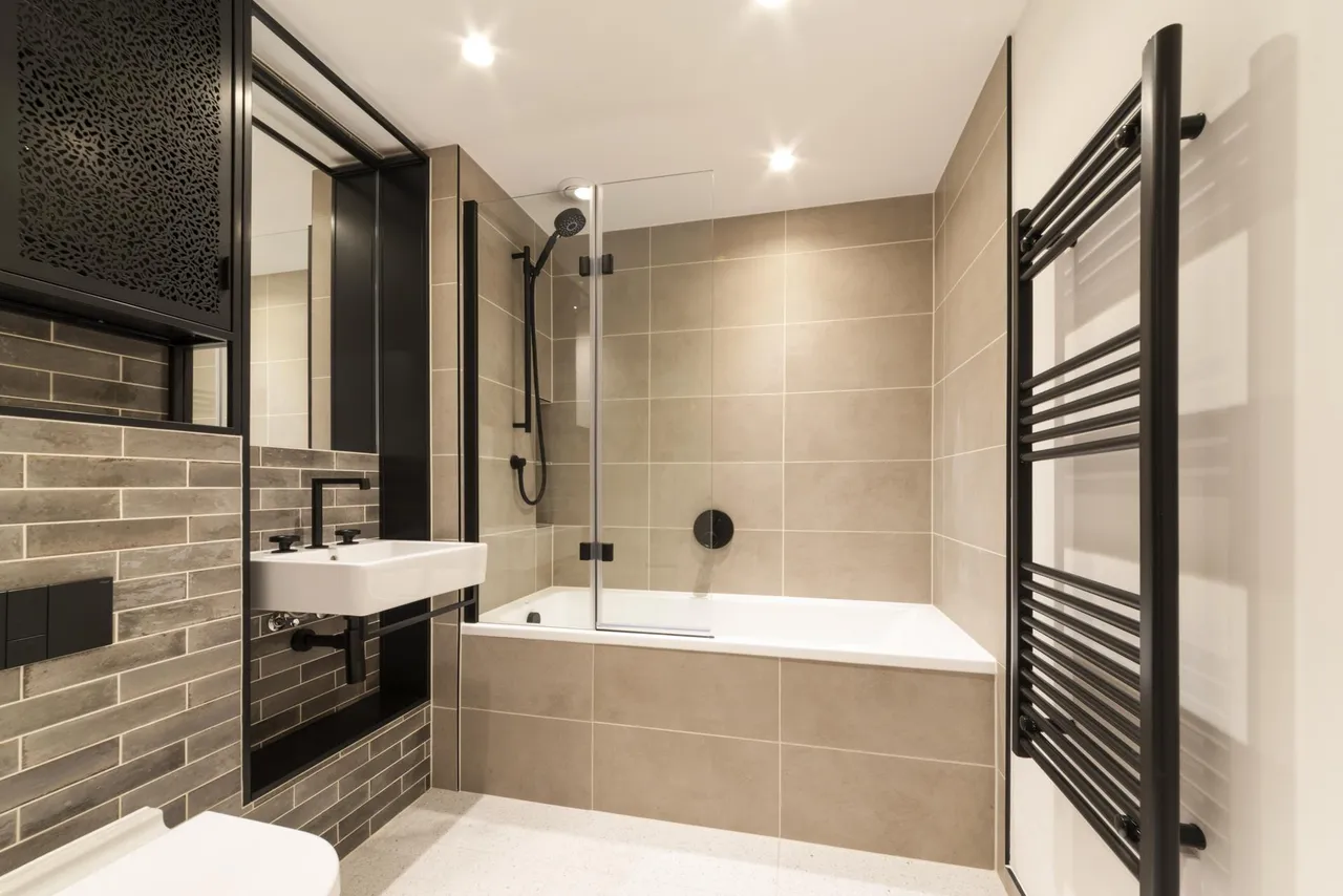 Curlew House, Poplar Riverside, E14, photo 6