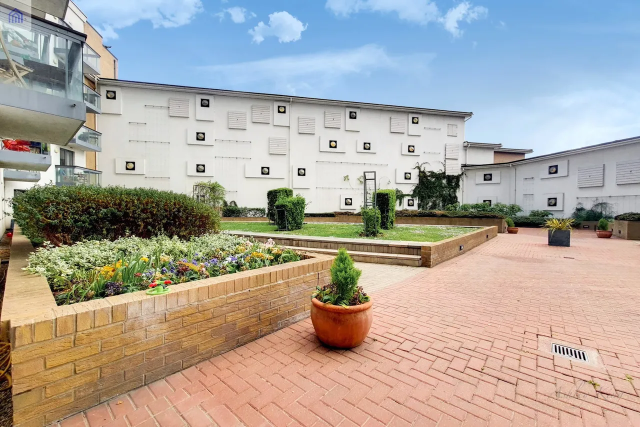 Limeharbour, London, E14, photo 6