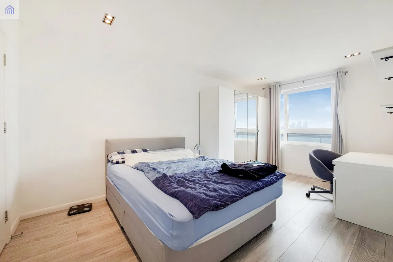 Limeharbour, London, E14, photo 10
