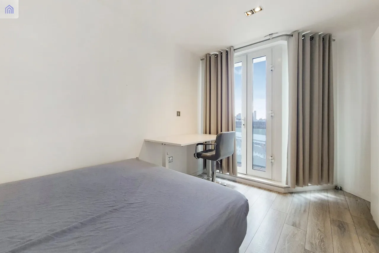 Limeharbour, London, E14, photo 7