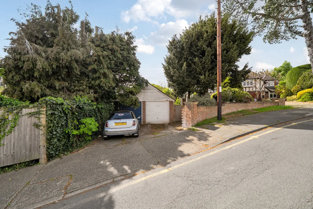 Blossom Drive, BR6, photo 13