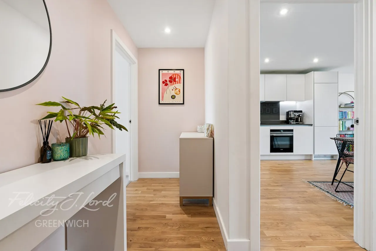Hawthorne Crescent, Greenwich, SE10, photo 15