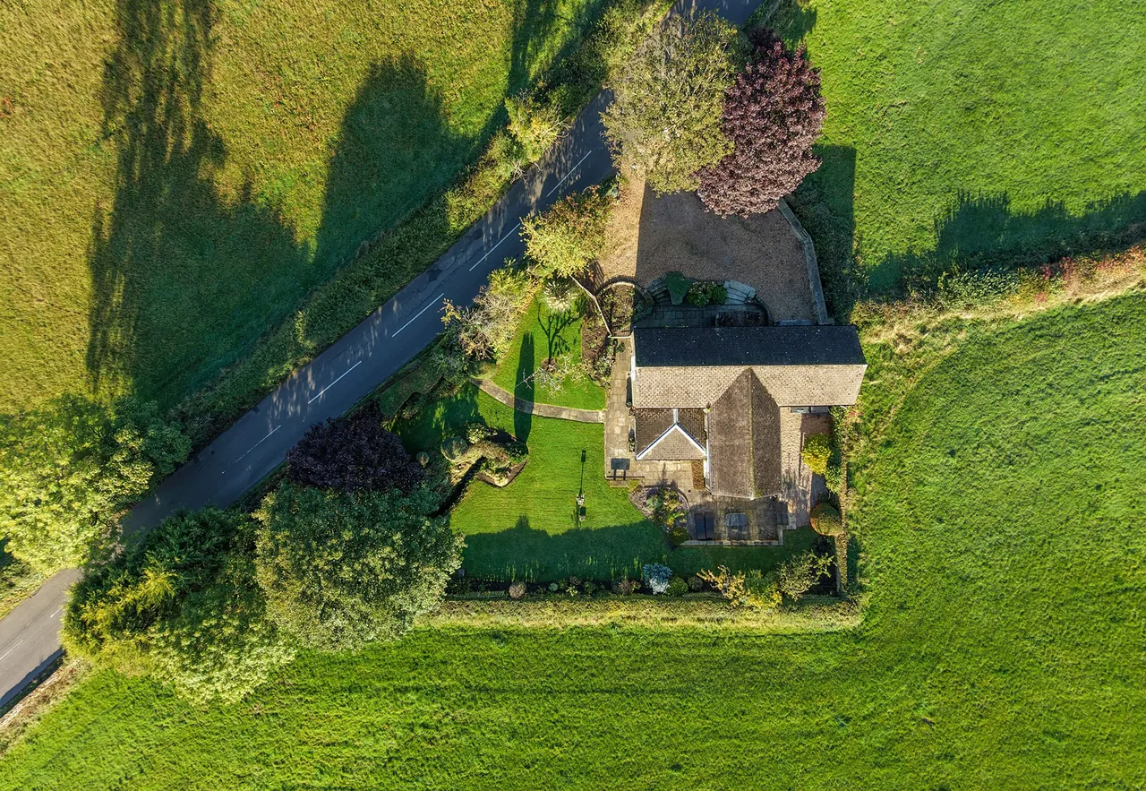Hardmeadow Lane, Ashover, S45, photo 5